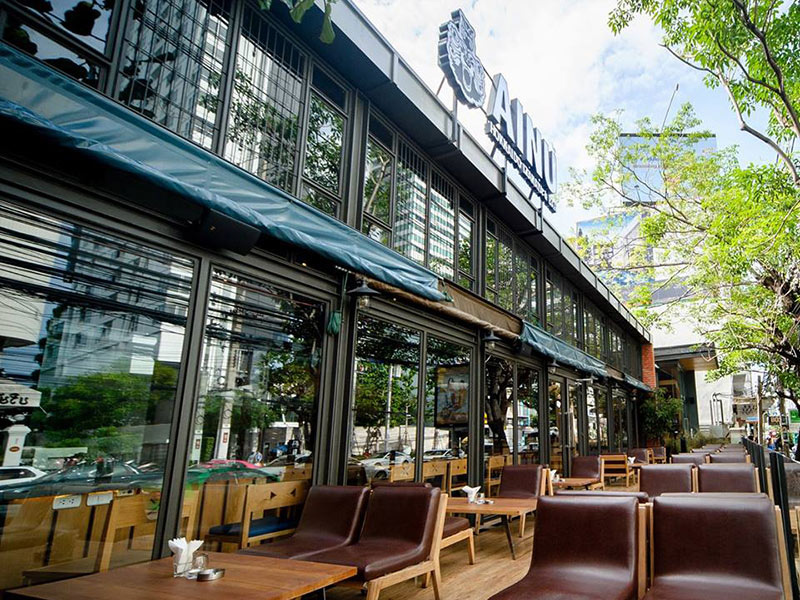 ร้านนั่งชิวทองหล่อ-เอกมัย-Ainu-Bar