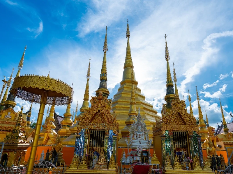 ไหว้หลวงพ่อทันใจ ตากเสริมดวงการเงิน