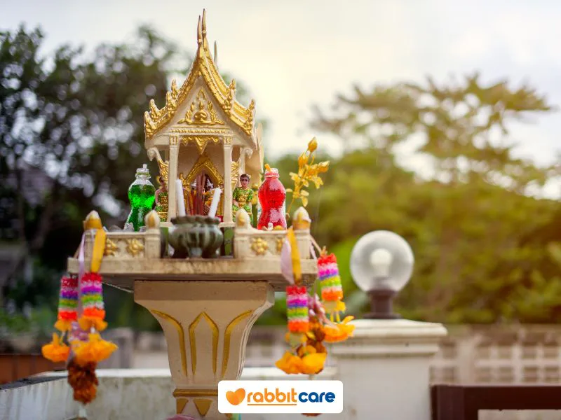 ศาลพระภูมิเจ้าที่ไทย