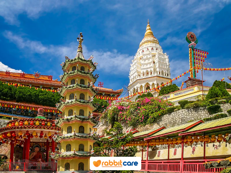 วัดเก็กลกสี่ (Kek Lok Si Temple) หรือวัดคงธรรม